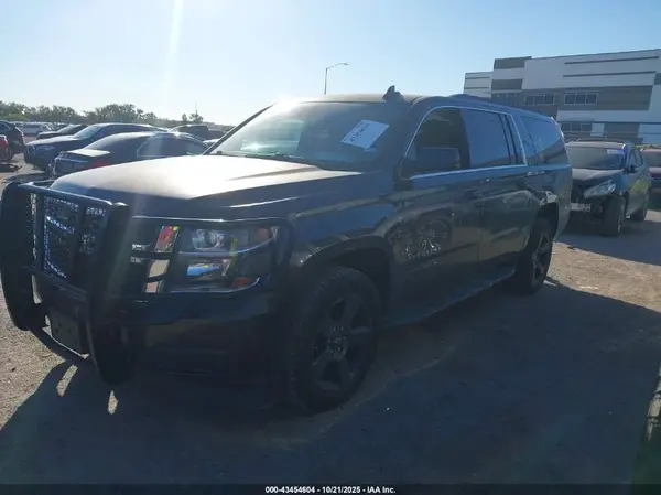 1GNSCHKC9HR343359 2017 CHEVROLET SUBURBAN - Image 2