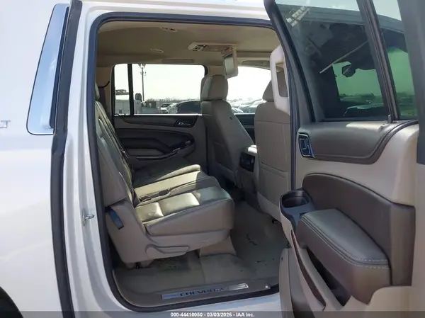 1GNSCHKC9HR359965 2017 CHEVROLET SUBURBAN - Image 8