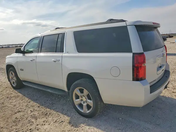 1GNSCHKC9HR406055 2017 CHEVROLET SUBURBAN - Image 2