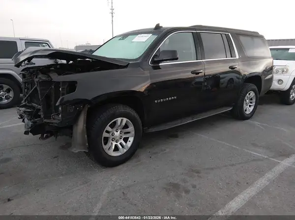 1GNSCHKC9JR370910 2018 CHEVROLET SUBURBAN - Image 2