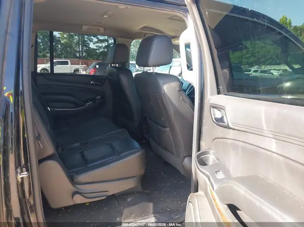 1GNSCHKC9KR207997 2019 CHEVROLET SUBURBAN - Image 8