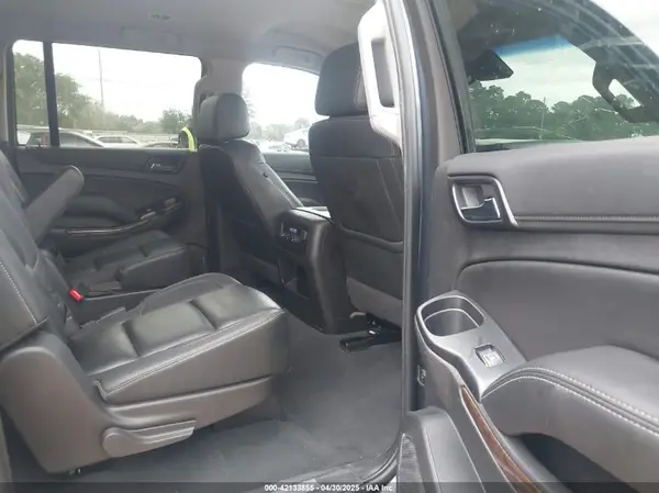 1GNSCHKC9KR357351 2019 CHEVROLET SUBURBAN - Image 8