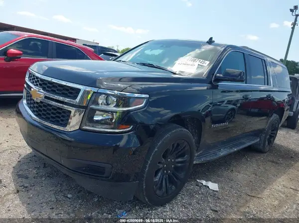 1GNSCHKC9KR386770 2019 CHEVROLET SUBURBAN - Image 2