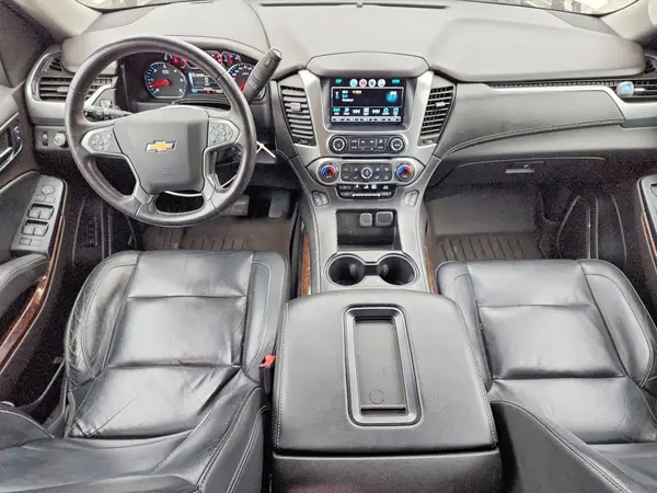 1GNSCHKCXHR130825 2017 CHEVROLET SUBURBAN - Image 8