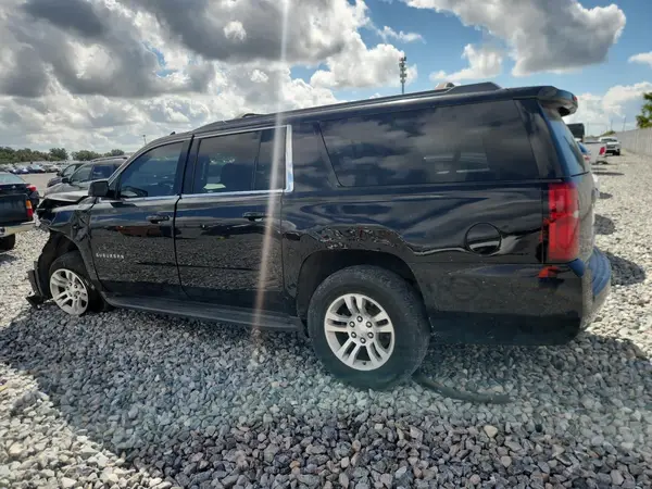 1GNSCHKCXHR160228 2017 CHEVROLET SUBURBAN - Image 2