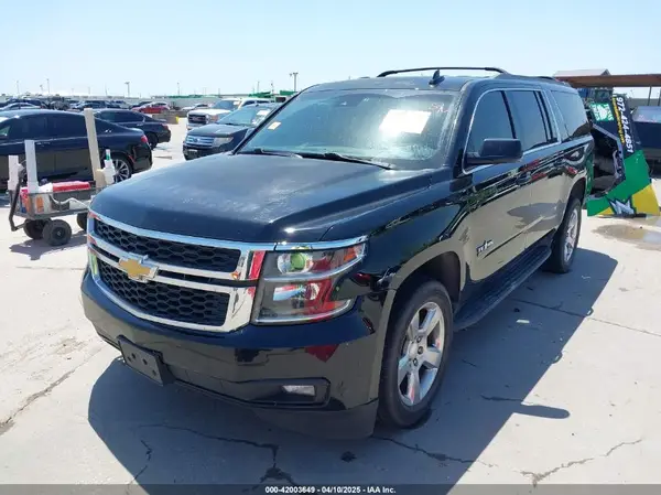 1GNSCHKCXHR375060 2017 CHEVROLET SUBURBAN - Image 2