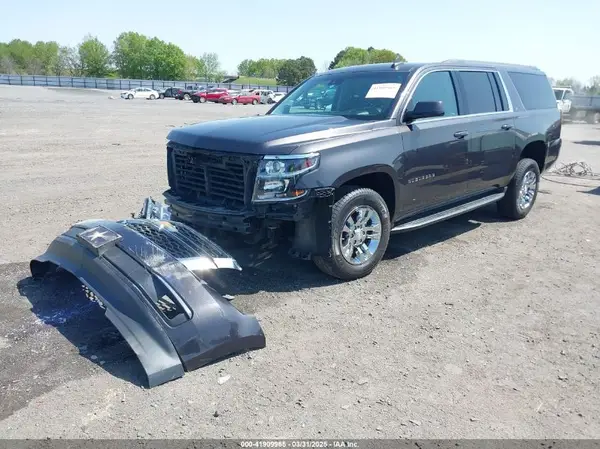 1GNSCHKCXJR128787 2018 CHEVROLET SUBURBAN - Image 2