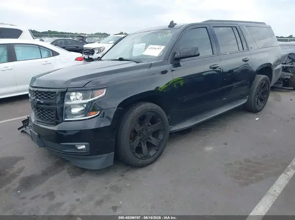 1GNSCHKCXJR379289 2018 CHEVROLET SUBURBAN - Image 2