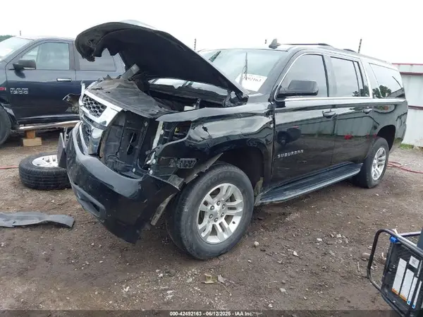 1GNSCHKCXKR151231 2019 CHEVROLET SUBURBAN - Image 2