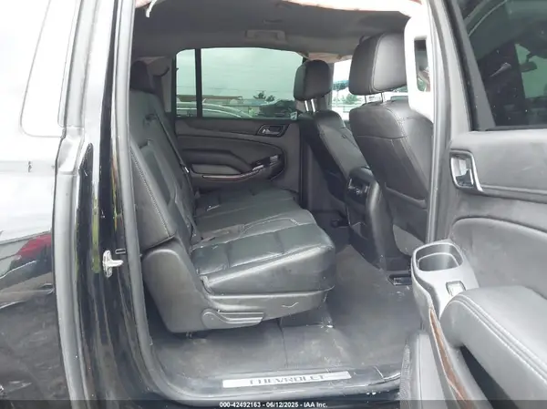 1GNSCHKCXKR151231 2019 CHEVROLET SUBURBAN - Image 8