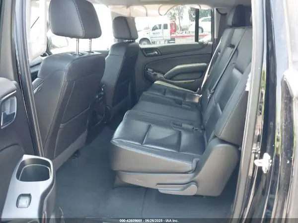 1GNSCHKCXKR185105 2019 CHEVROLET SUBURBAN - Image 8
