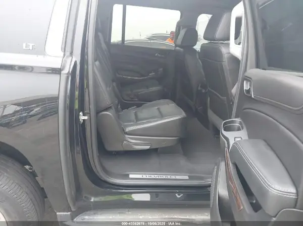 1GNSCHKCXKR356581 2019 CHEVROLET SUBURBAN - Image 8