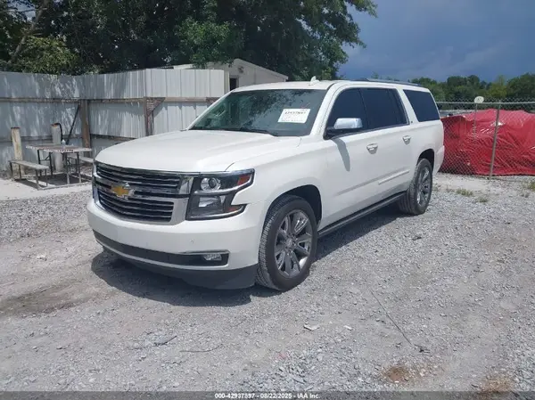 1GNSCJKC0GR306786 2016 CHEVROLET SUBURBAN - Image 2
