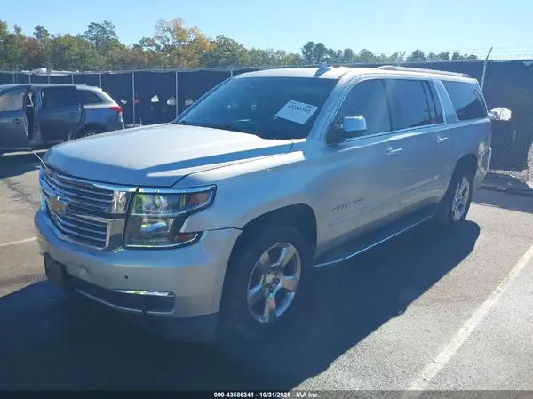 1GNSCJKC0HR205247 2017 CHEVROLET SUBURBAN - Image 2