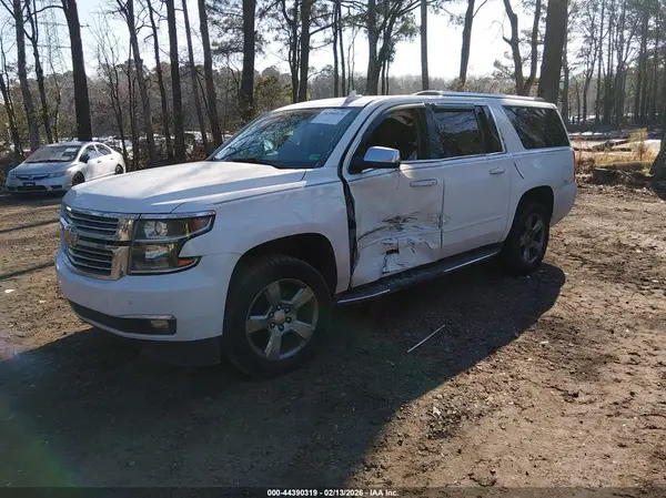 1GNSCJKC0HR218449 2017 CHEVROLET SUBURBAN - Image 2