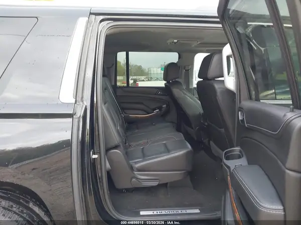 1GNSCJKC0HR288324 2017 CHEVROLET SUBURBAN - Image 8