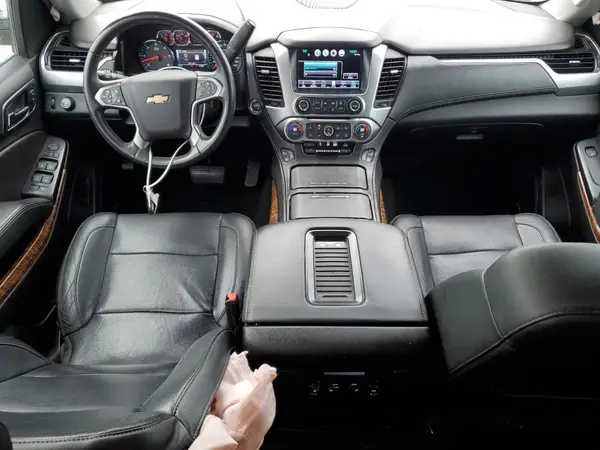 1GNSCJKC1HR212823 2017 CHEVROLET SUBURBAN - Image 8