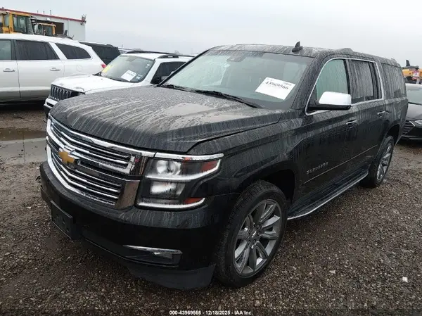 1GNSCJKC1HR247507 2017 CHEVROLET SUBURBAN - Image 2