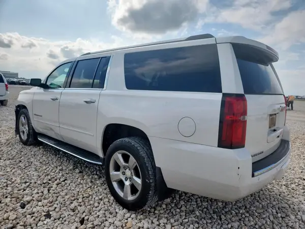 1GNSCJKC1HR374998 2017 CHEVROLET SUBURBAN - Image 2