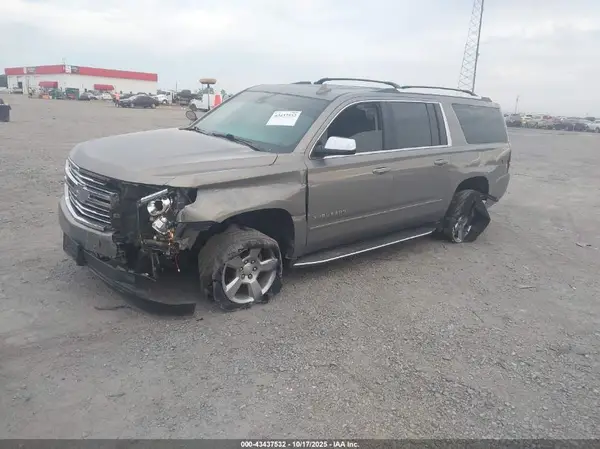 1GNSCJKC1KR134289 2019 CHEVROLET SUBURBAN - Image 2
