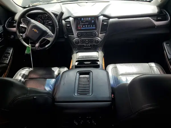 1GNSCJKC1KR306675 2019 CHEVROLET SUBURBAN - Image 8