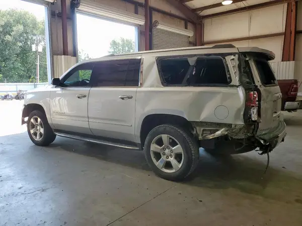1GNSCJKC1LR218582 2020 CHEVROLET SUBURBAN - Image 2