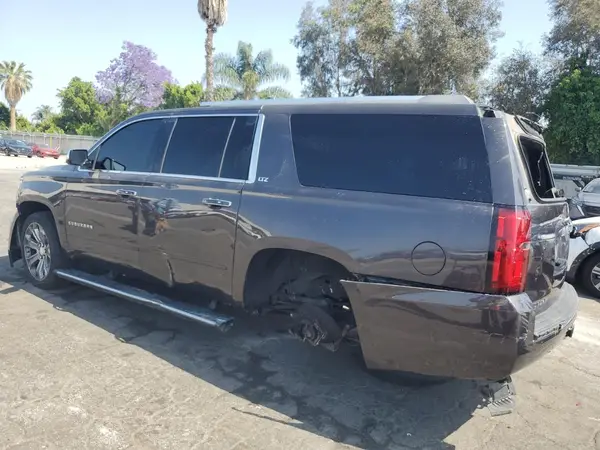 1GNSCJKC2GR196226 2016 CHEVROLET SUBURBAN - Image 2