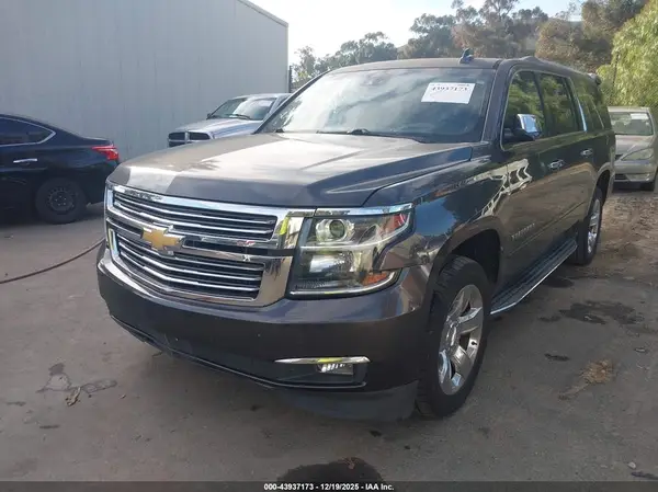 1GNSCJKC2HR168637 2017 CHEVROLET SUBURBAN - Image 2
