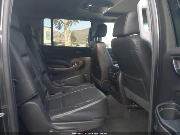 1GNSCJKC2HR168637 2017 CHEVROLET SUBURBAN - Image 8