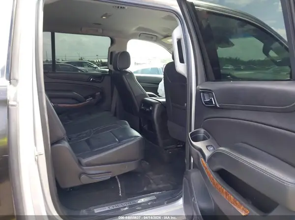 1GNSCJKC2JR104104 2018 CHEVROLET SUBURBAN - Image 8