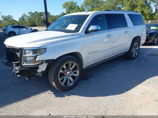 1GNSCJKC3HR208689 2017 CHEVROLET SUBURBAN - Image 2