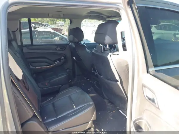 1GNSCJKC3KR129739 2019 CHEVROLET SUBURBAN - Image 8