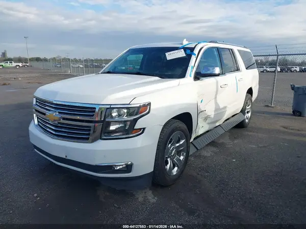 1GNSCJKC3KR195692 2019 CHEVROLET SUBURBAN - Image 2