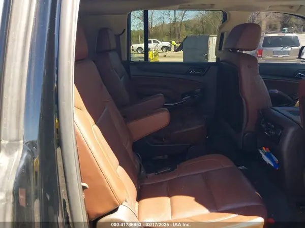 1GNSCJKC4GR426946 2016 CHEVROLET SUBURBAN - Image 8