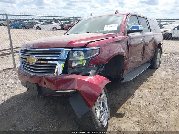 1GNSCJKC4HR176254 2017 CHEVROLET SUBURBAN - Image 2