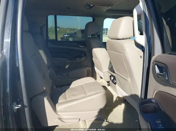 1GNSCJKC4HR241393 2017 CHEVROLET SUBURBAN - Image 8