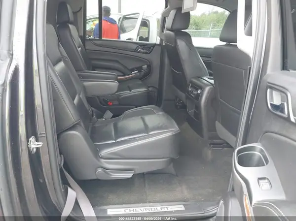 1GNSCJKC4HR294093 2017 CHEVROLET SUBURBAN - Image 8