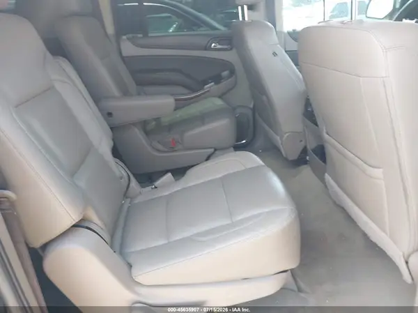 1GNSCJKC4HR343308 2017 CHEVROLET SUBURBAN - Image 8