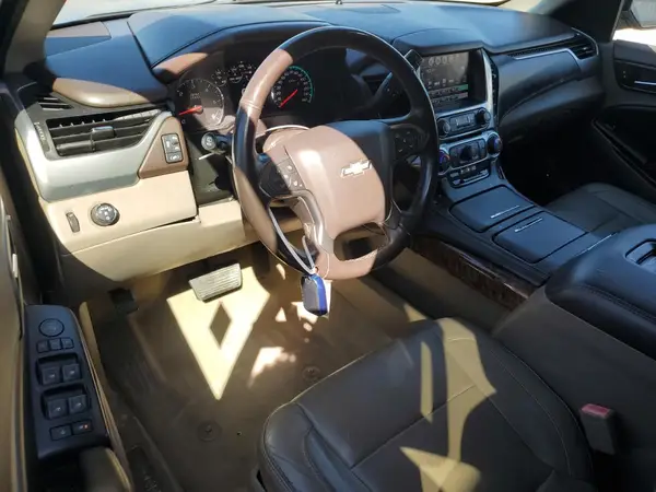 1GNSCJKC4HR360707 2017 CHEVROLET SUBURBAN - Image 8