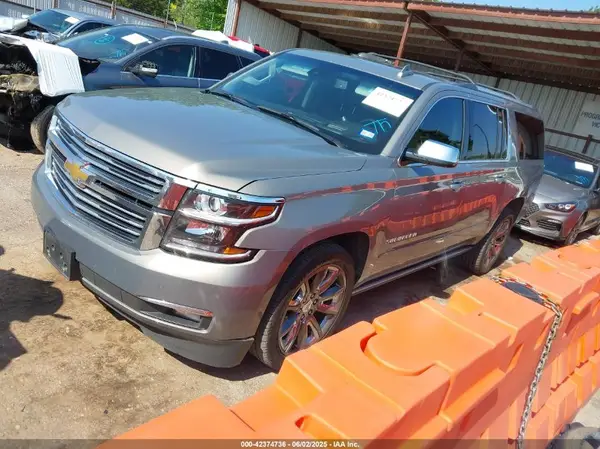 1GNSCJKC4JR282385 2018 CHEVROLET SUBURBAN - Image 2