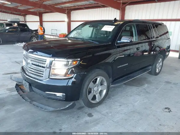 1GNSCJKC5HR238602 2017 CHEVROLET SUBURBAN - Image 2