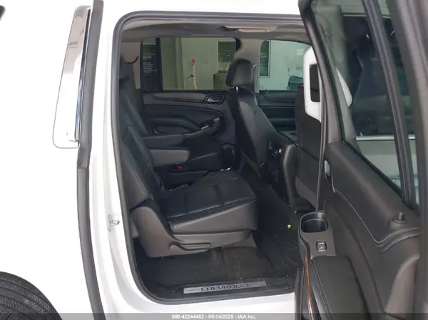 1GNSCJKC5HR248529 2017 CHEVROLET SUBURBAN - Image 8