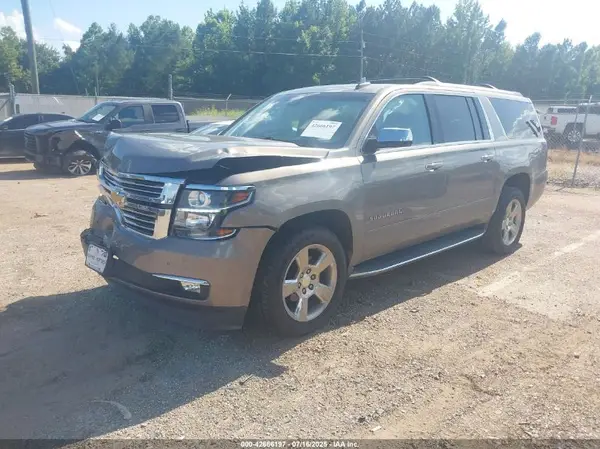 1GNSCJKC5HR309457 2017 CHEVROLET SUBURBAN - Image 2
