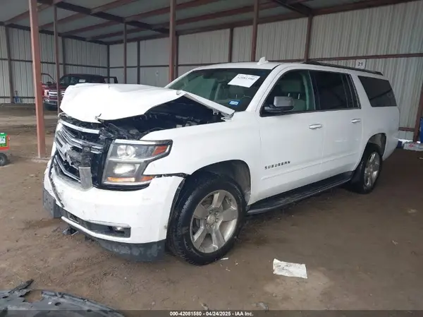 1GNSCJKC5JR393141 2018 CHEVROLET SUBURBAN - Image 2