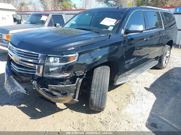 1GNSCJKC5KR360318 2019 CHEVROLET SUBURBAN - Image 2
