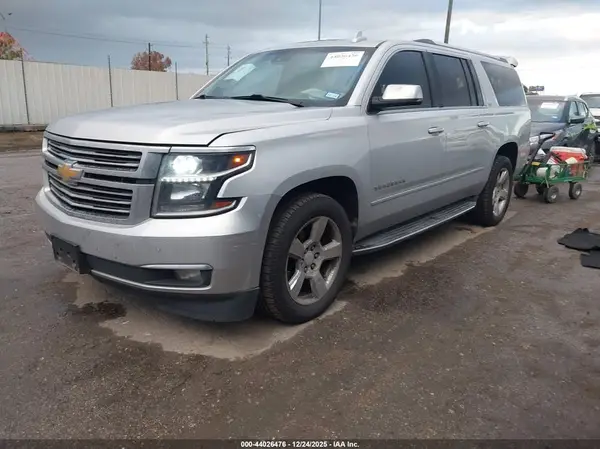 1GNSCJKC6GR127166 2016 CHEVROLET SUBURBAN - Image 2