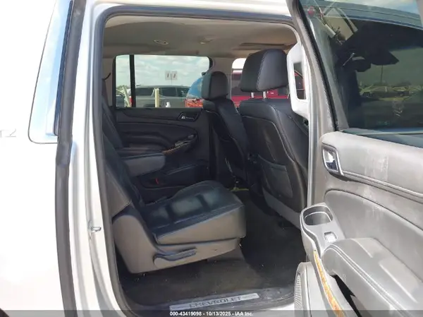 1GNSCJKC6GR451038 2016 CHEVROLET SUBURBAN - Image 8