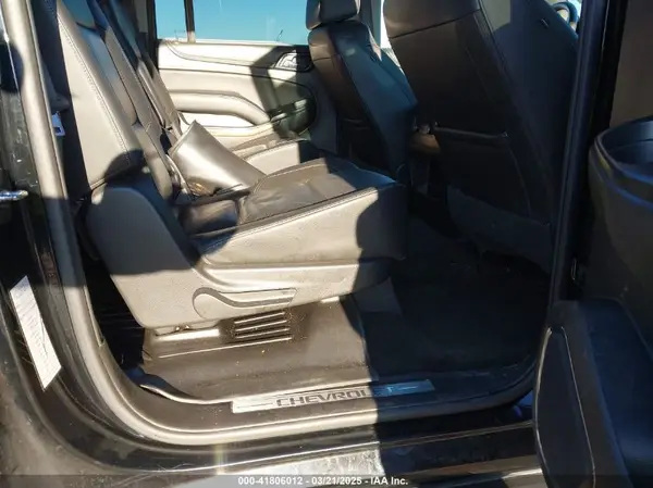 1GNSCJKC6HR181388 2017 CHEVROLET SUBURBAN - Image 8
