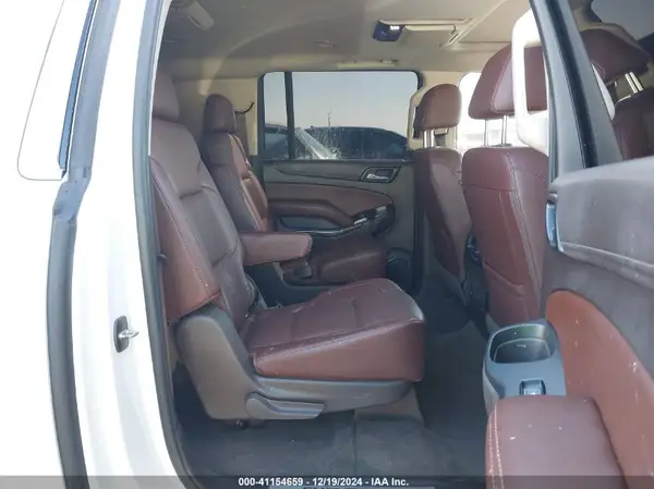 1GNSCJKC6HR405338 2017 CHEVROLET SUBURBAN - Image 8