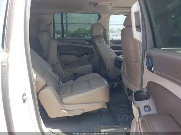 1GNSCJKC7GR258686 2016 CHEVROLET SUBURBAN - Image 8